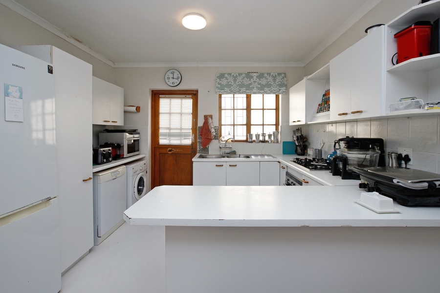 3 Bedroom Property for Sale in Fish Hoek Western Cape